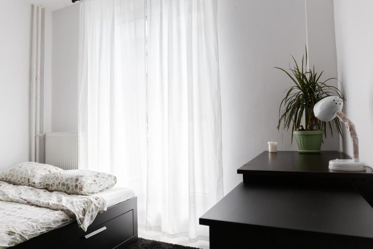 Apartment 3 Rooms, City Center, Balcony View, Sunset Boulevard Bucareste Exterior foto