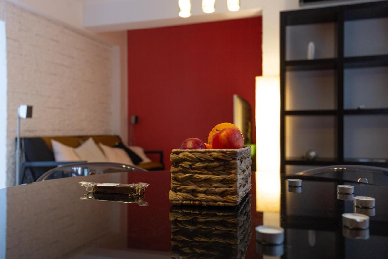 Apartment 3 Rooms, City Center, Balcony View, Sunset Boulevard Bucareste Exterior foto